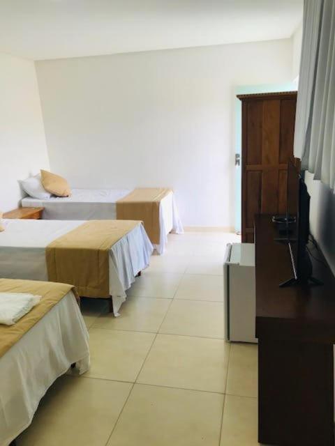 Pousada California Hotel Capitolio Ngoại thất bức ảnh